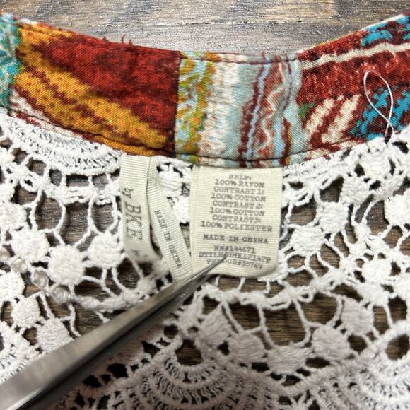 BKE Shirt Womens Large Lace Sleeve Button Up Aztec Southwest Boho Western - Picture 3 of 11